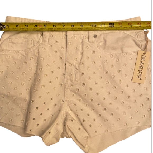 NWT  The Barrow Shorts White High Rise Eyelet Raw Hem Denim Size 28 - Picture 5 of 6
